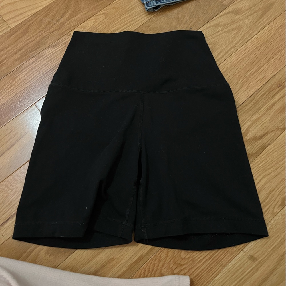 Yogalicious Women's High-Waisted Black Shorts